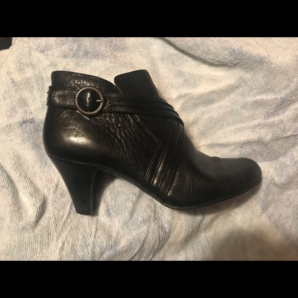 Born Black Boot